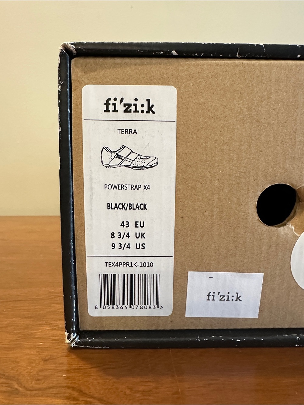 fi'zi:k Terra Powerstrap X4 Athletic Shoe - Black